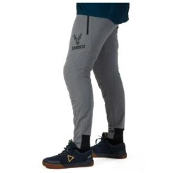 Pantalon VTT Animoz Wild Pant Grey 15 Pantalon VTT Animoz Wild Pant Grey -Camping Produits Boutique 3207c21b9b44b5a4bb9d04475af0dc54c8e8a0dd E22ANIMVTT1196285 3