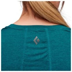 Tee-shirt De Rando Black Diamond W Lightwire Tech Tee Dark Caribbean -Camping Produits Boutique 6c12d69730f3b0200b4c878a3c03a520eccbd0e7 E22BDIATTH1340396 901